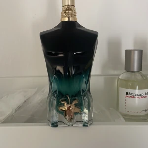 Parfym sample JPG le beau le parfum - Säljer parfym sampels 1,2,3,4,5ml. Hör av dig vid intresse så kommer vi överens om ett billigt pris! Alla köp får gratis surprise sample!