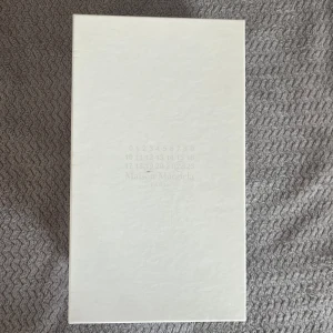 Maison Margiela Skolåda - /VS