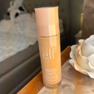 Oöppnad e.l.f. Halo Glow Liquid Filter 1 fair - Säljer en helt oöppnad nyköpt elf halo flow liquid filter i shade 1 fair