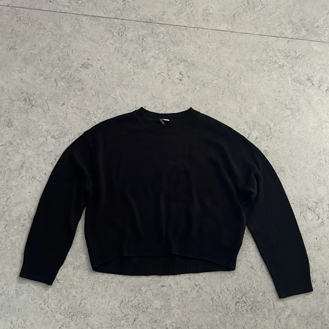 Svart stickad tröja från H&M Divided