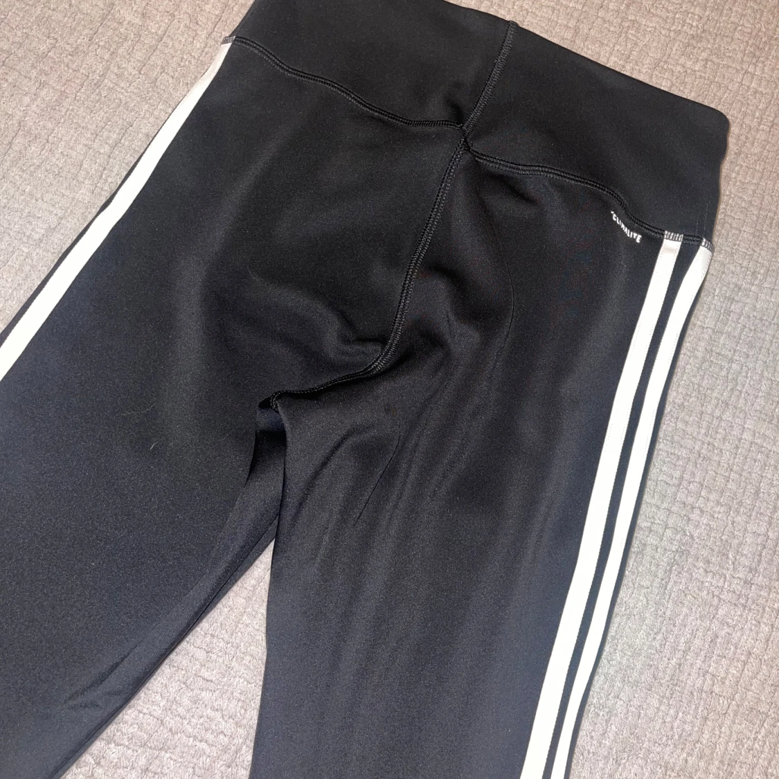 Svarta Adidas leggings - 1