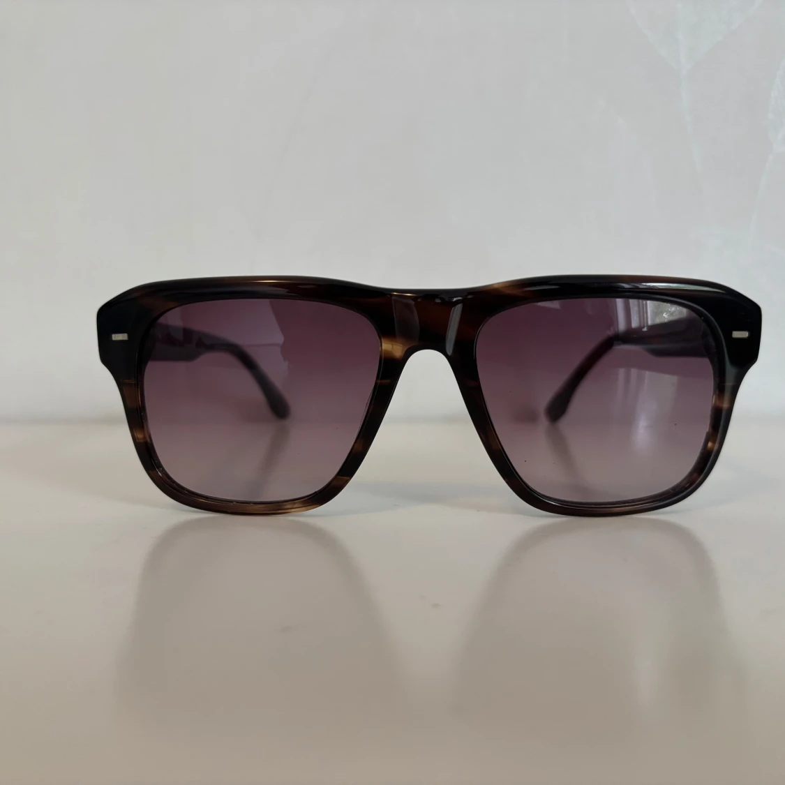 Bruna fyrkantiga solglasögon Fellepini - 1