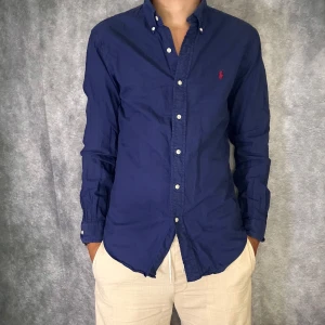 Ralph lauren skjorta - Mycket fint skick | Size M  | fraktar spårbart inom 24 timmar |  för att köpa klicka ” köp nu” | vid frågor skriv ett meddelande |