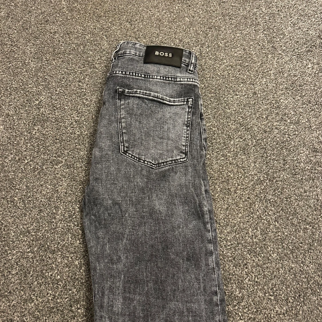 Grå jeans från BOSS