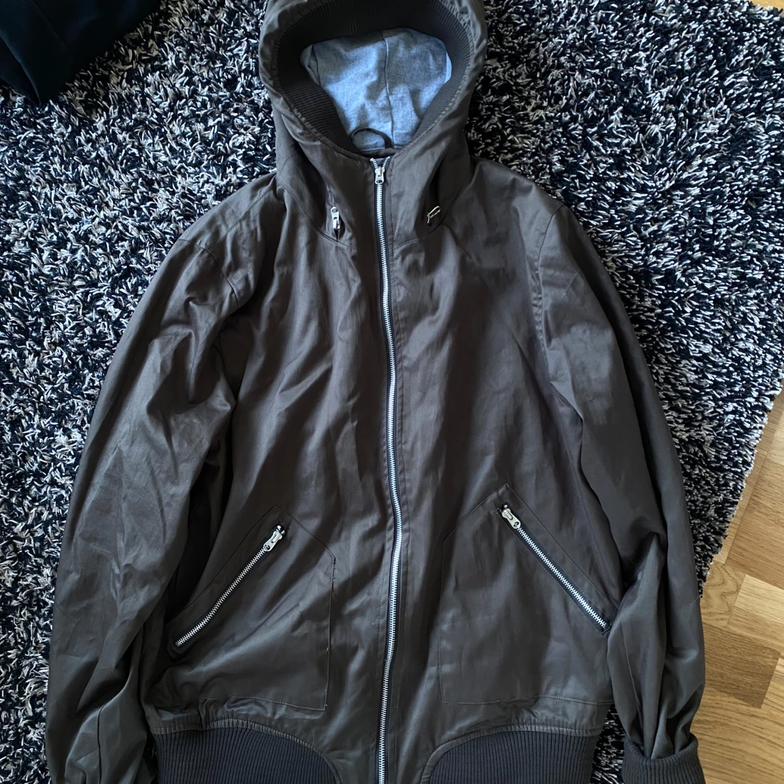 Militärgrön bomberjacka - 3