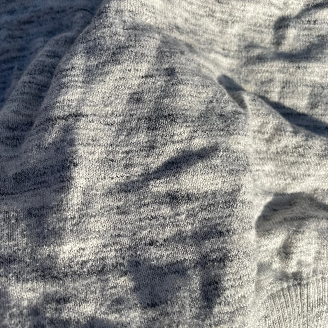 Gråmelerad tröja - 3