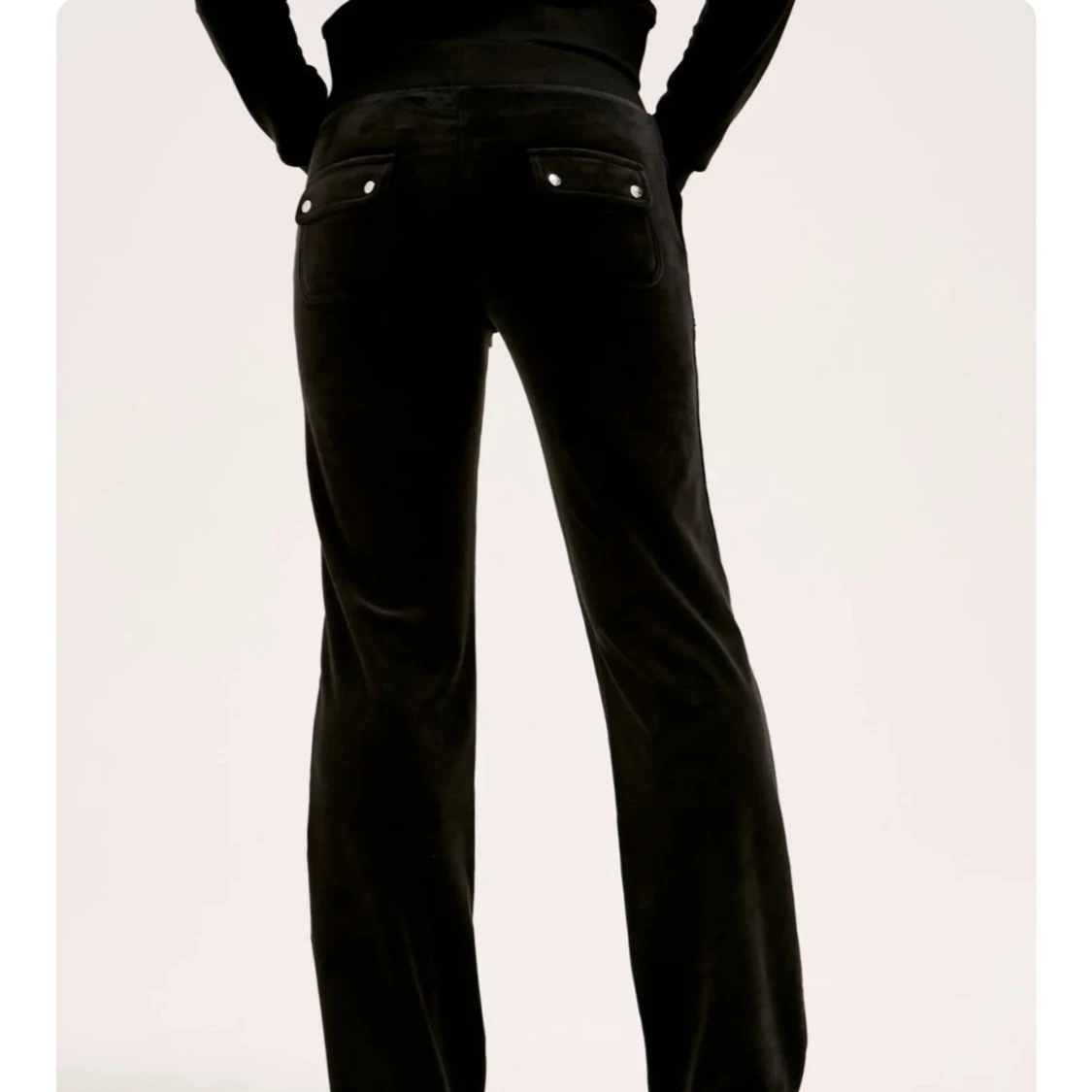 Svarta mjukisbyxor i sammet - 1