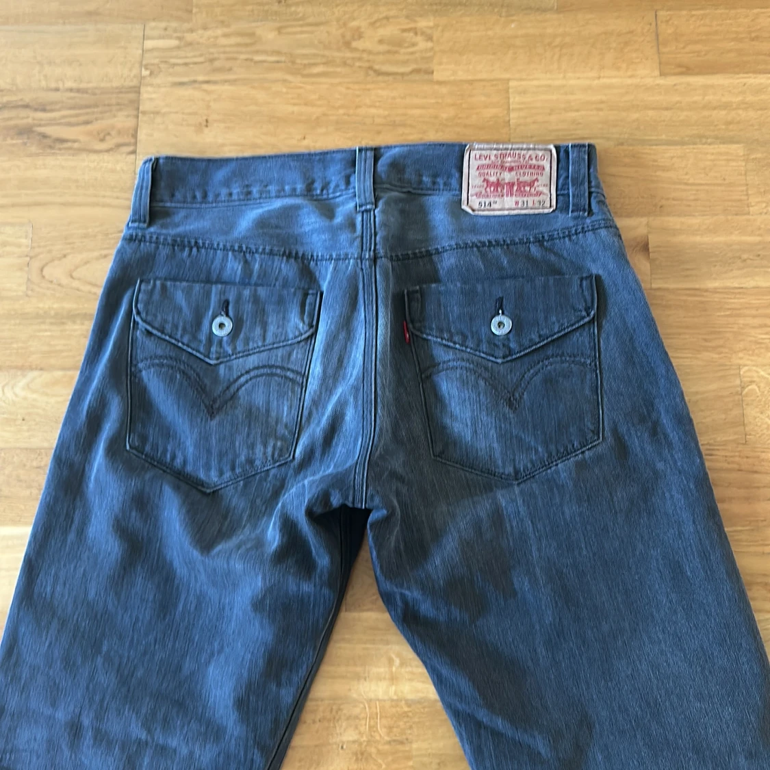 Levi's grå jeans straight fit med medelhög midja - 2