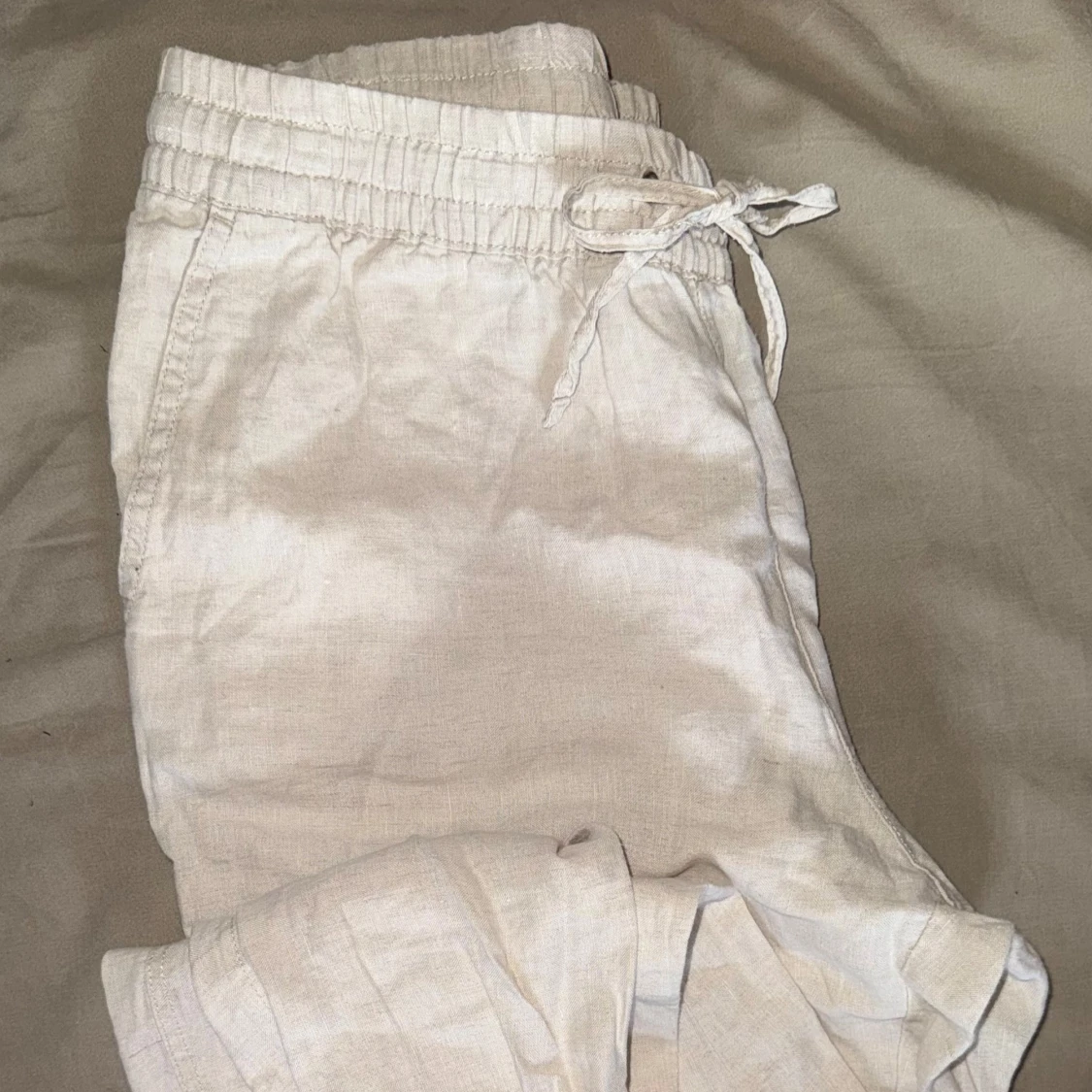 Beiga linnebyxor med dragsko - 3