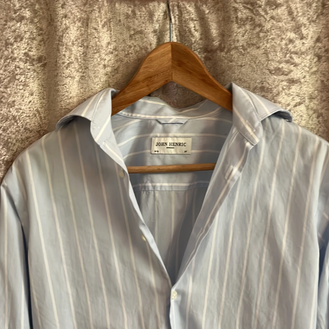 Ljusblå randig skjorta från John Henric - 1