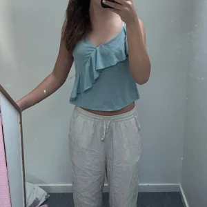 Linnebyxor  - Fina linnebyxor köpta för 500 kr!Skriv privat för fler bilder eller andra frågor 💞 de passar strl xs-s  