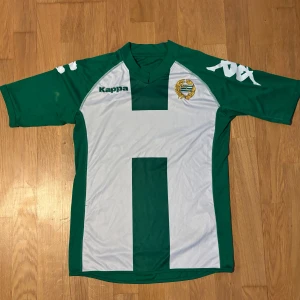 Hammarby t-shirt - En riktigt fin Hammarby tisha i gott skicka. Perfa för matcher.