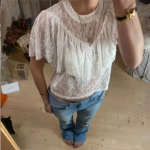 Topp - SUPER snygg spetstopp ❣️❣️❣️