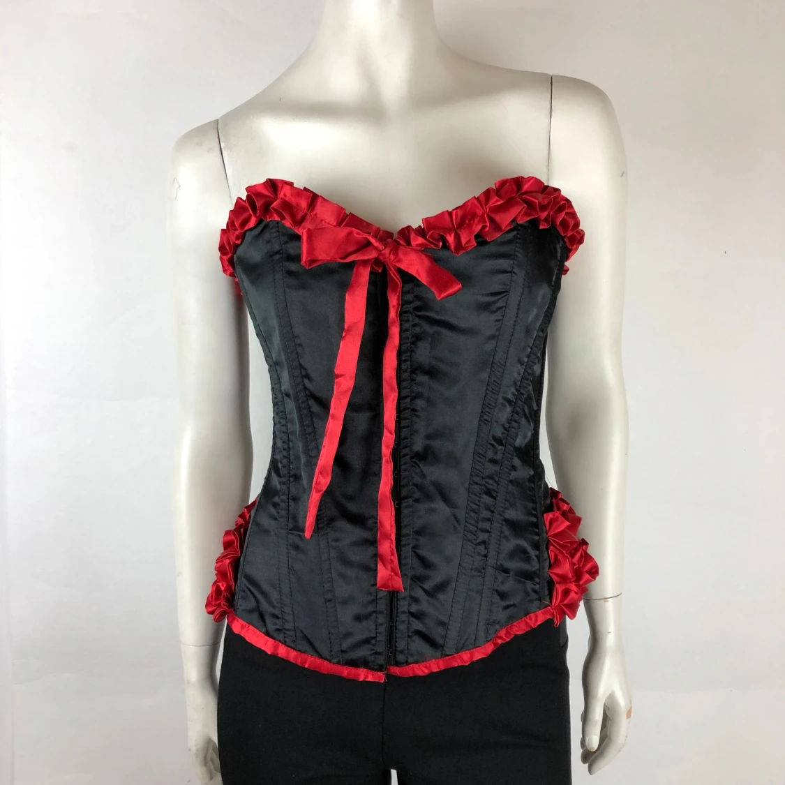 Korsett (Ej underklädeskorsett) M