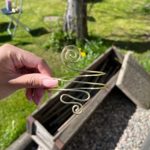 Armcuff/ armsmycke  - Justerbar~ finns även i silver ✨