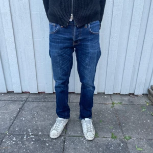 Nudie jeans  - Nudie jeans - Modell: Grim Tim - Storlek: W32/L30 - skick: 9/10 - Nypris runt 2000kr 
