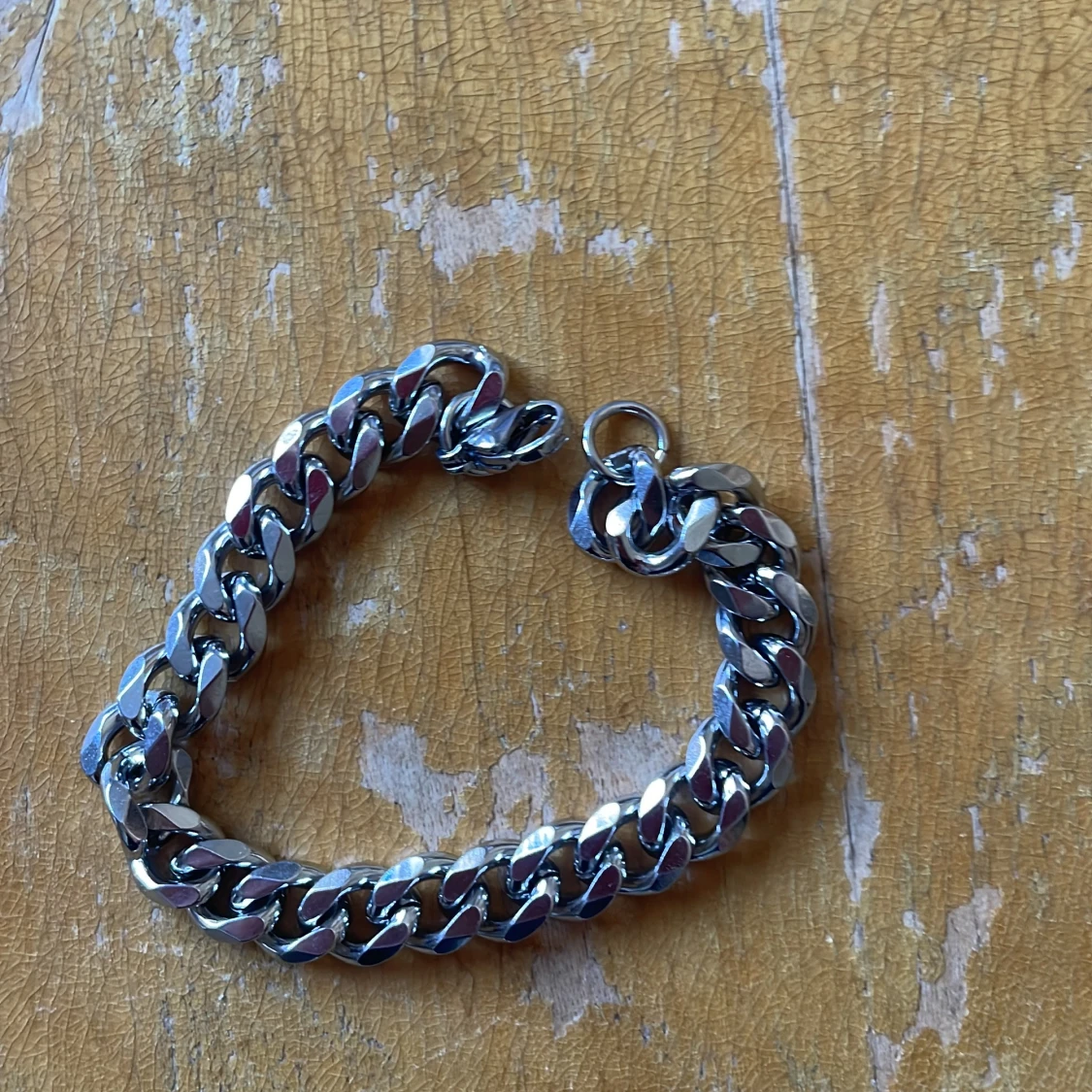 Silverfärgat armband och halsband i kedjemodell - 1