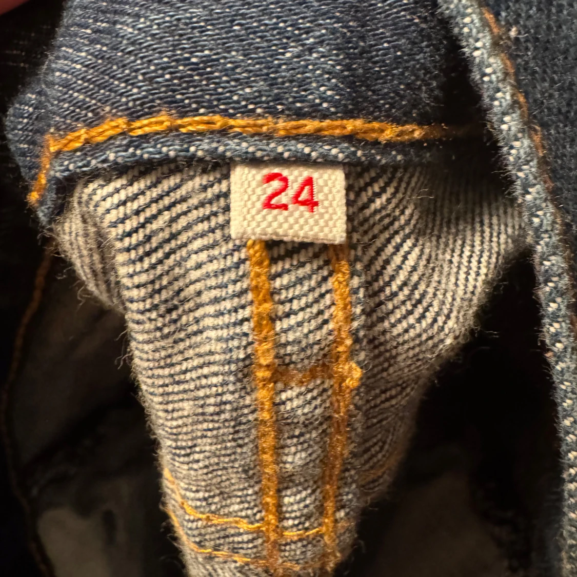 Mörkblå jeanskjol från Levi's - 2