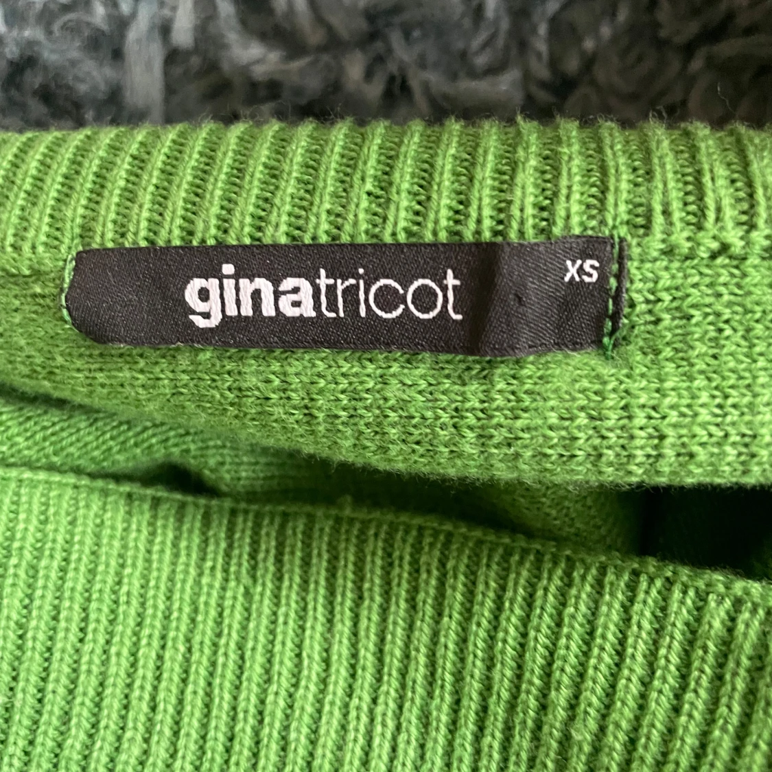 Grön cool stickad tröja från Gina Tricot - 2