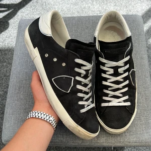 Philippe model - Sjukt feta modells | size 46 | skick 8,5/10! | box ingår vid köp! Hör av dig vid frågor eller andra funderingar 🤩