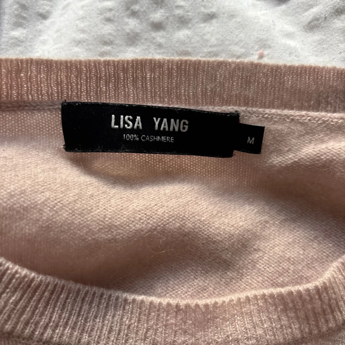 Ljusrosa kashmirtröja från Lisa Yang - 2