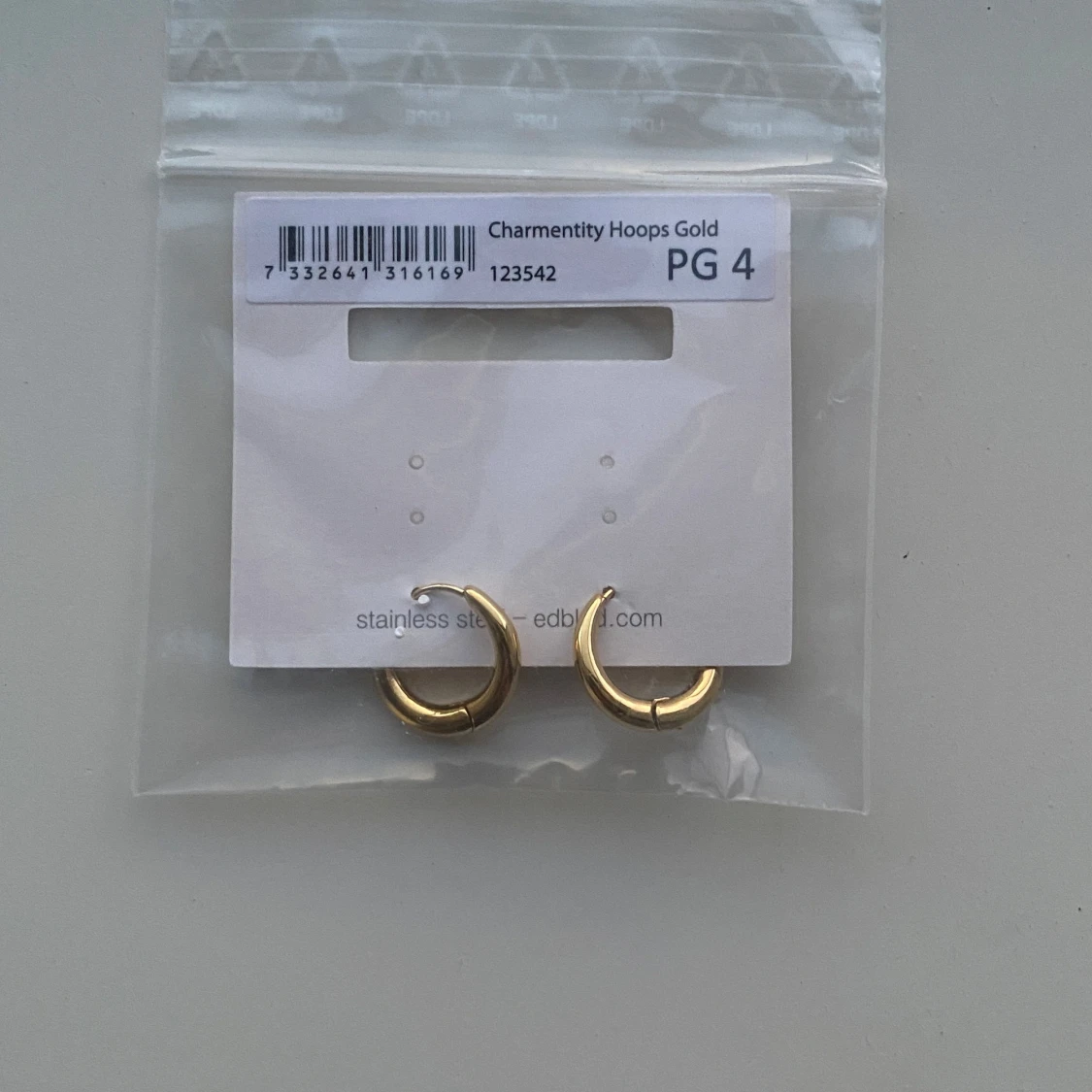 Guldiga hoops från Edblad - 1