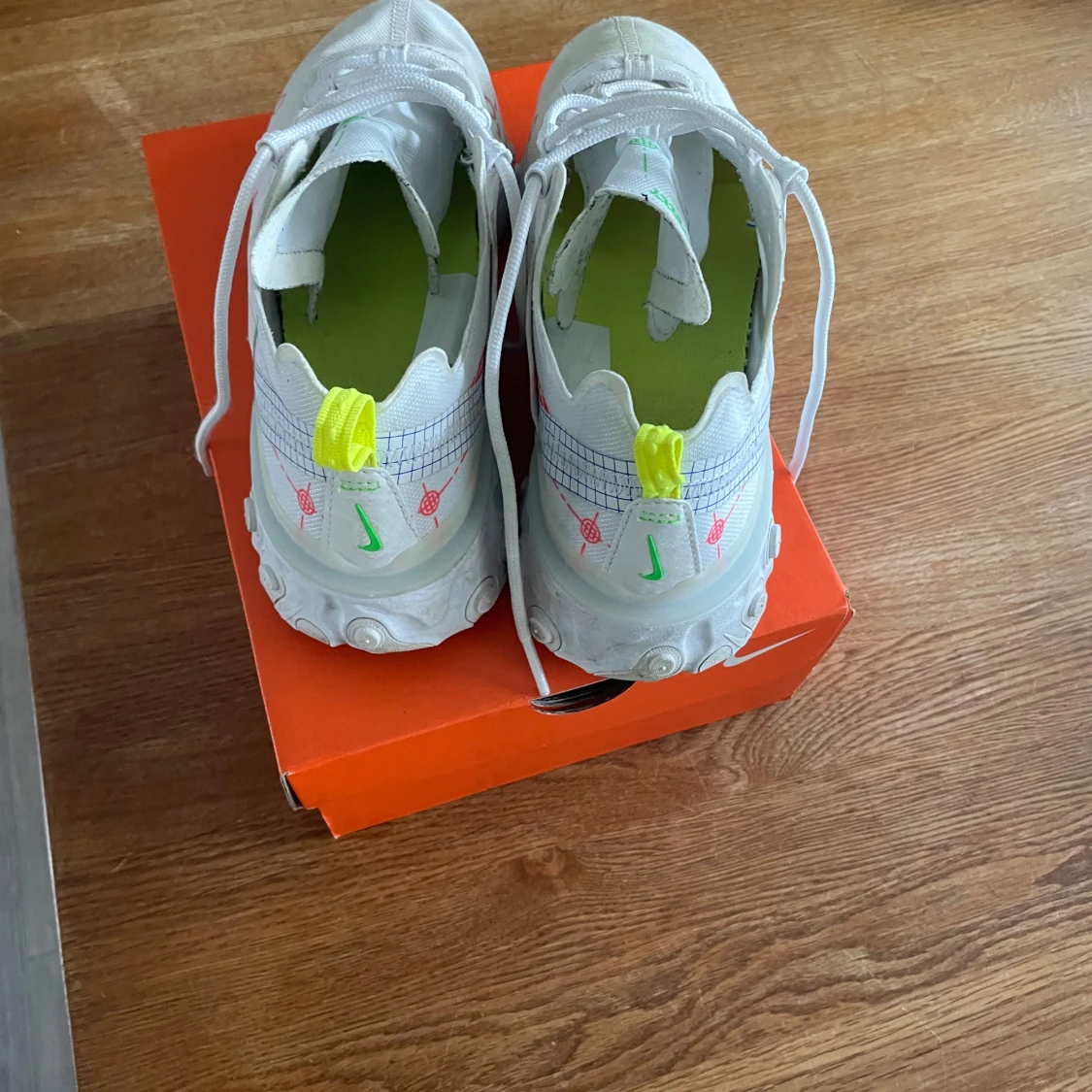 Nike React Element 55  - 1