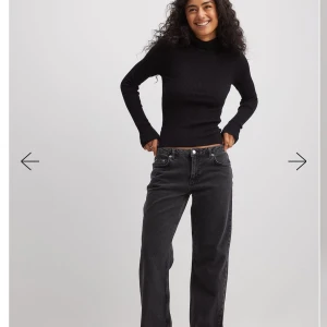Jeans nakd  - Säljer mina nakd jeans eftersom det är för stora. Använd 2-3 ggr☺️ 