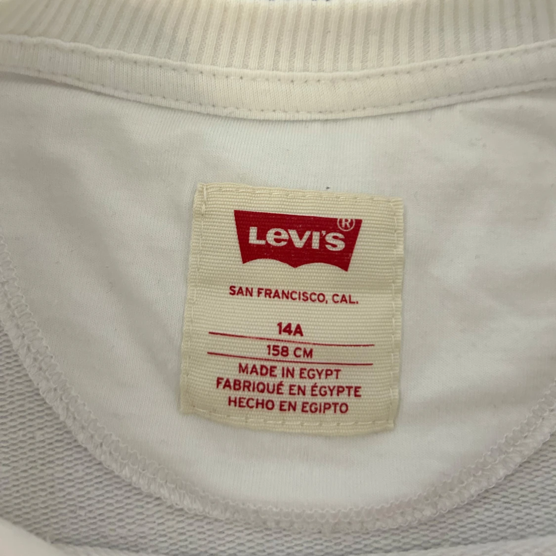 Vit Levi’s sweatshirt - 1
