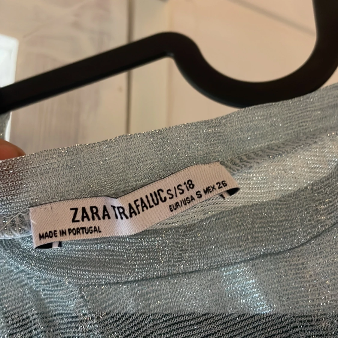 Ljusblå transparent topp från Zara  - 2