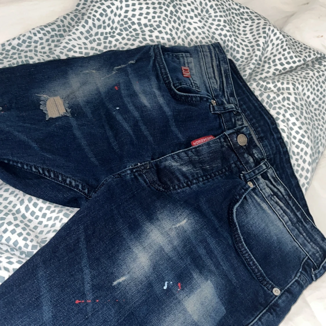 Mörkblå slitna jeans från Dsquared2 - 1