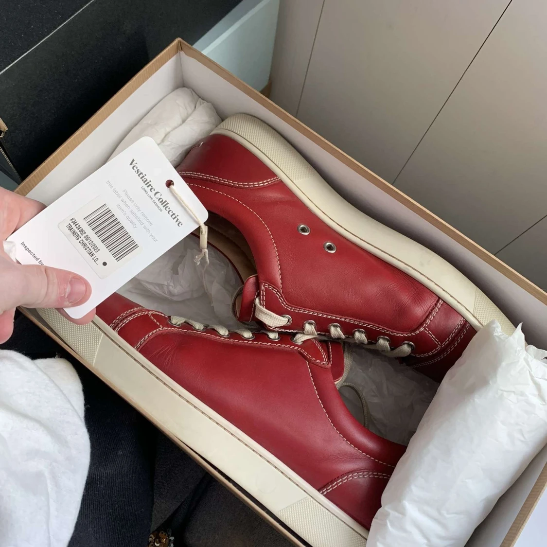 Röda sneakers från Christian Louboutin - 1