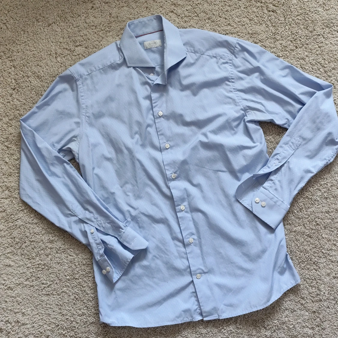 Ljusblå skjorta från Eton