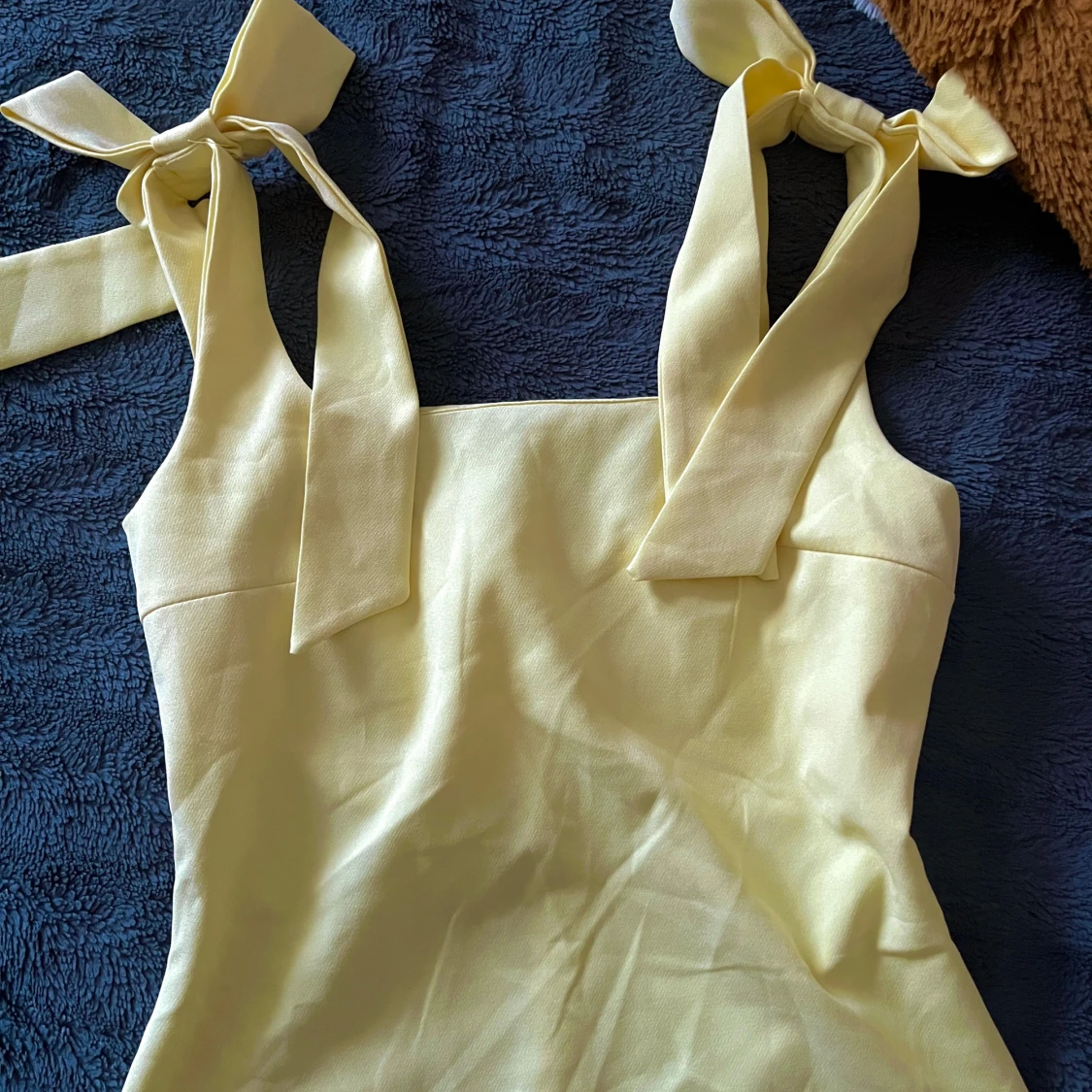Ljusgul topp - 2