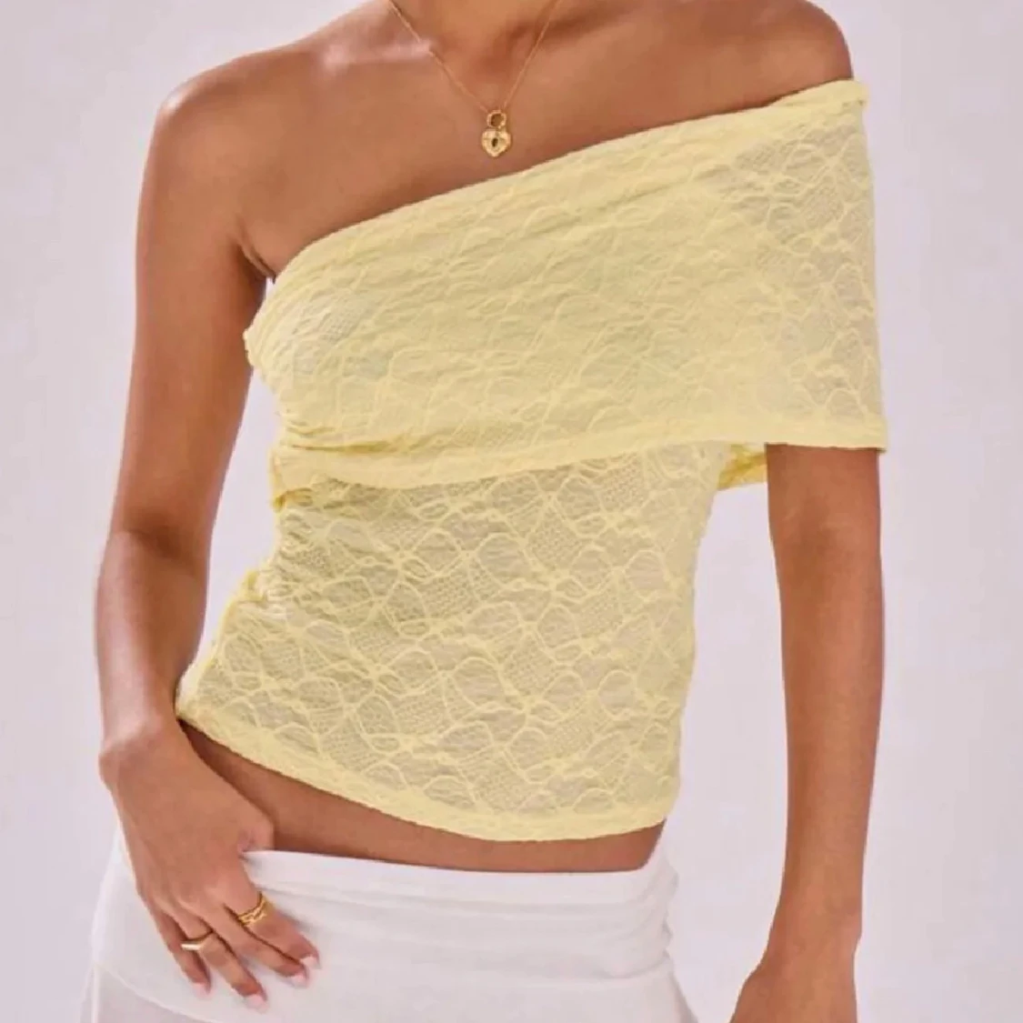 Gul off shouler top