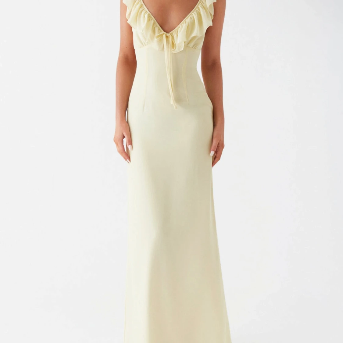 Ljusgul långklänning från Peppermayo