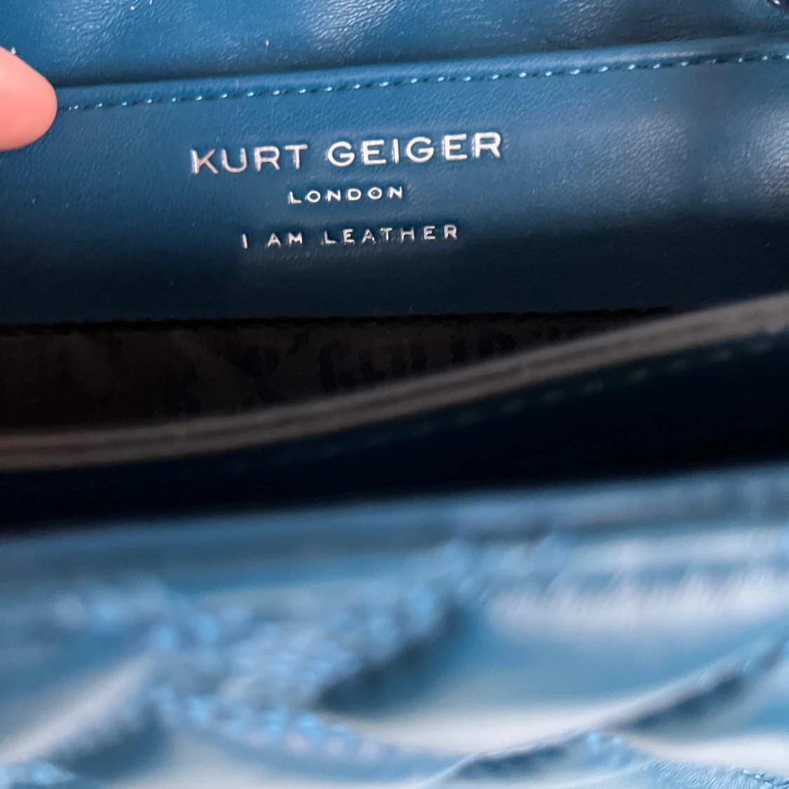 Blå quiltad axelväska från Kurt Geiger - 2