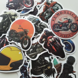 25st Motorcykelstickers – coola motiv för hojälskare - Ett färgstarkt set med stickers som visar olika motorcyklar, hjälmar och fartfyllda motiv. Perfekt för dig som vill pimpa datorn, mobilen eller skolböckerna med en unik och äventyrlig stil. Passar alla som älskar motorcyklar och frihetskänsla!
