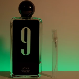 Afnan 9pm 5ml sample - 5ml sample av Afnan 9PM säljes. Läs Plickbeskrivning. Säljer många sampels i olika storlekar, bara att gå in på min sida.