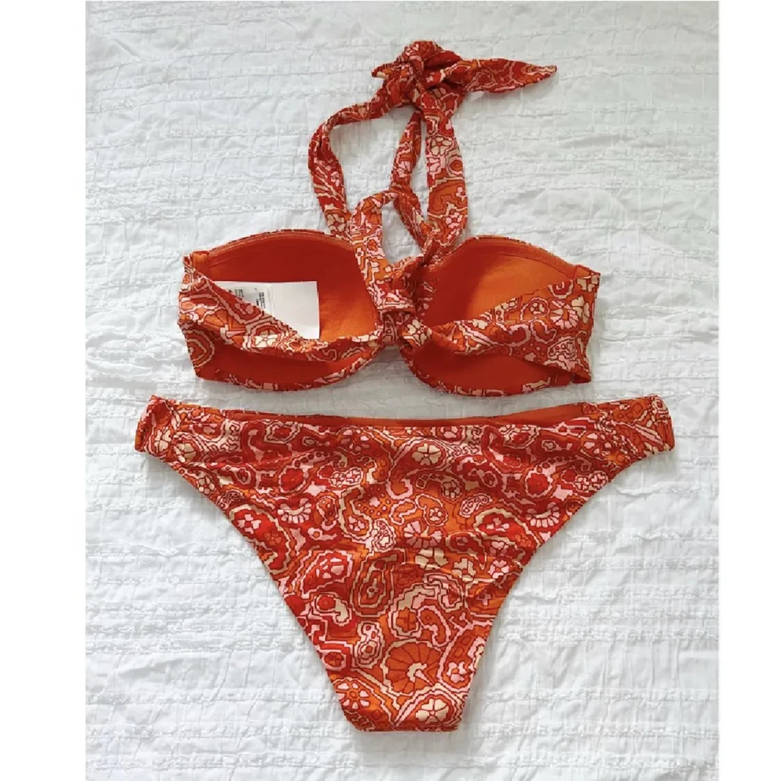 Röd mönstrad bikini med knyt - 1