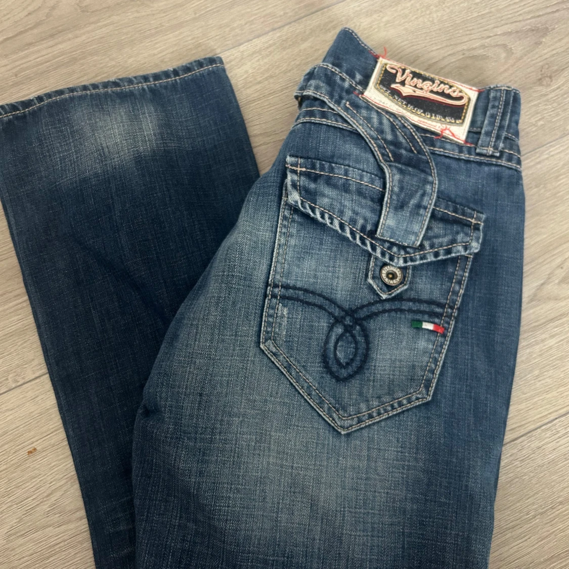 low rise vintage jeans