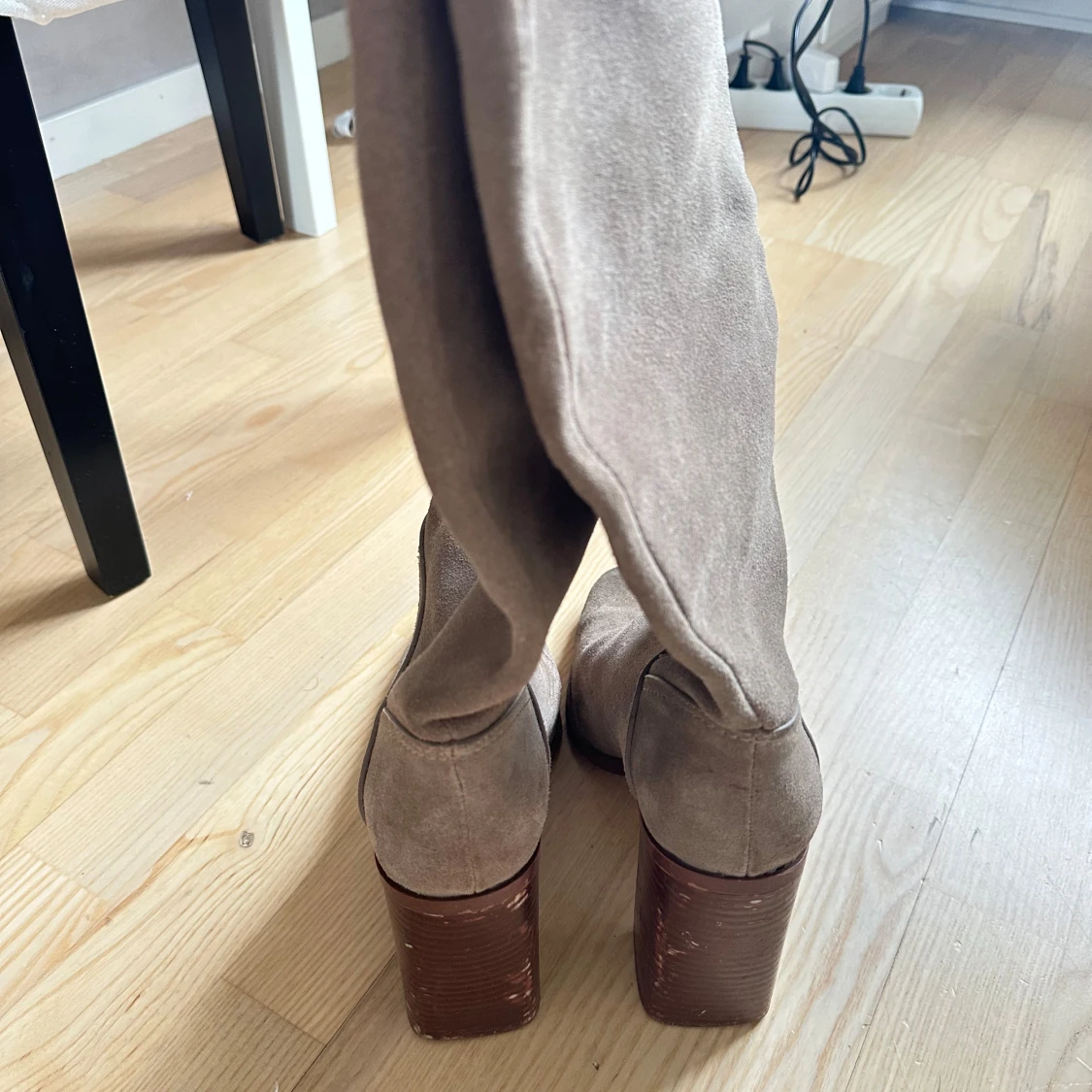 Beige boots med klack - 3