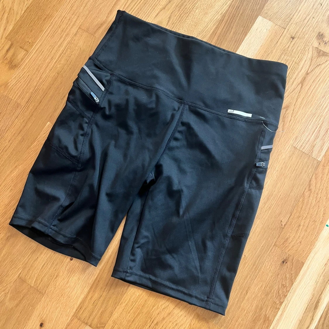 Svarta träningstights shorts