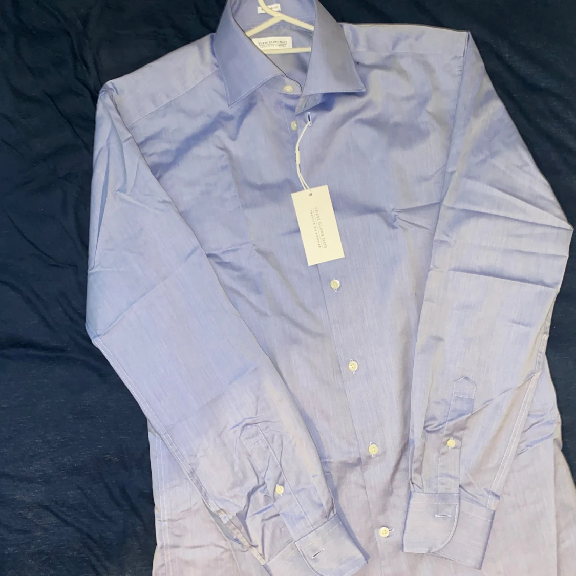 Ljusblå skjorta från These Glory Days