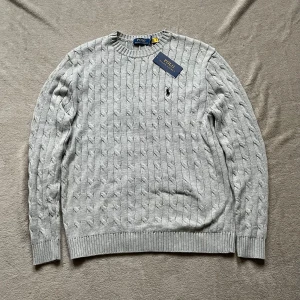 Ralph Lauren  - Tjena säljer min Ralph Lauren knit då den är för stor storlek S Helt ny 
