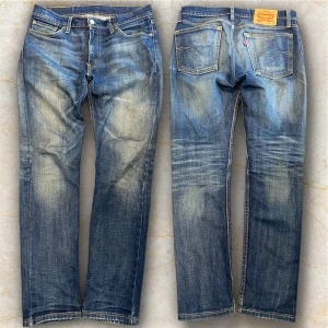 Vintage Levis 510 - Vintage levis 510 men snygg wash. Sitter bra. Storlek W30 L30. Bara att skriva om du vill ha bild eller mått osv.