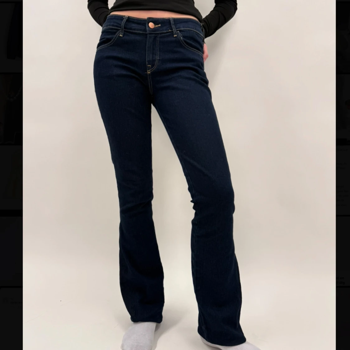 Mörkblå bootcut jeans - 1