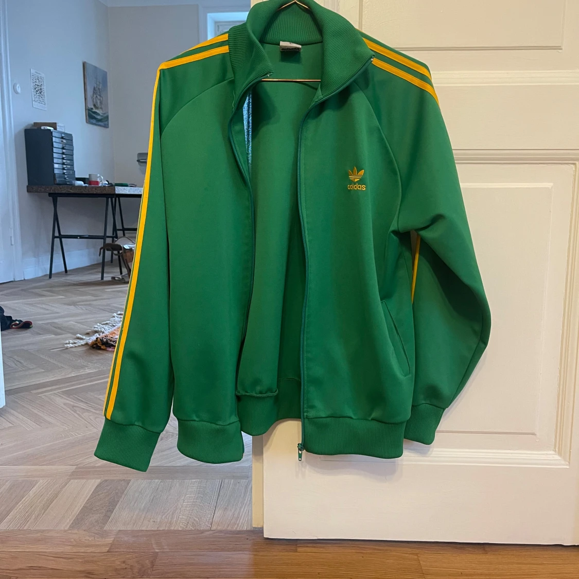 Grön träningsjacka från Adidas y2k