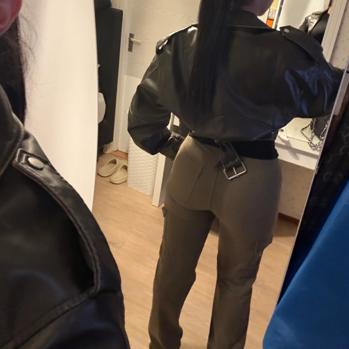 Bruna cargopants från stradivarius  - 2