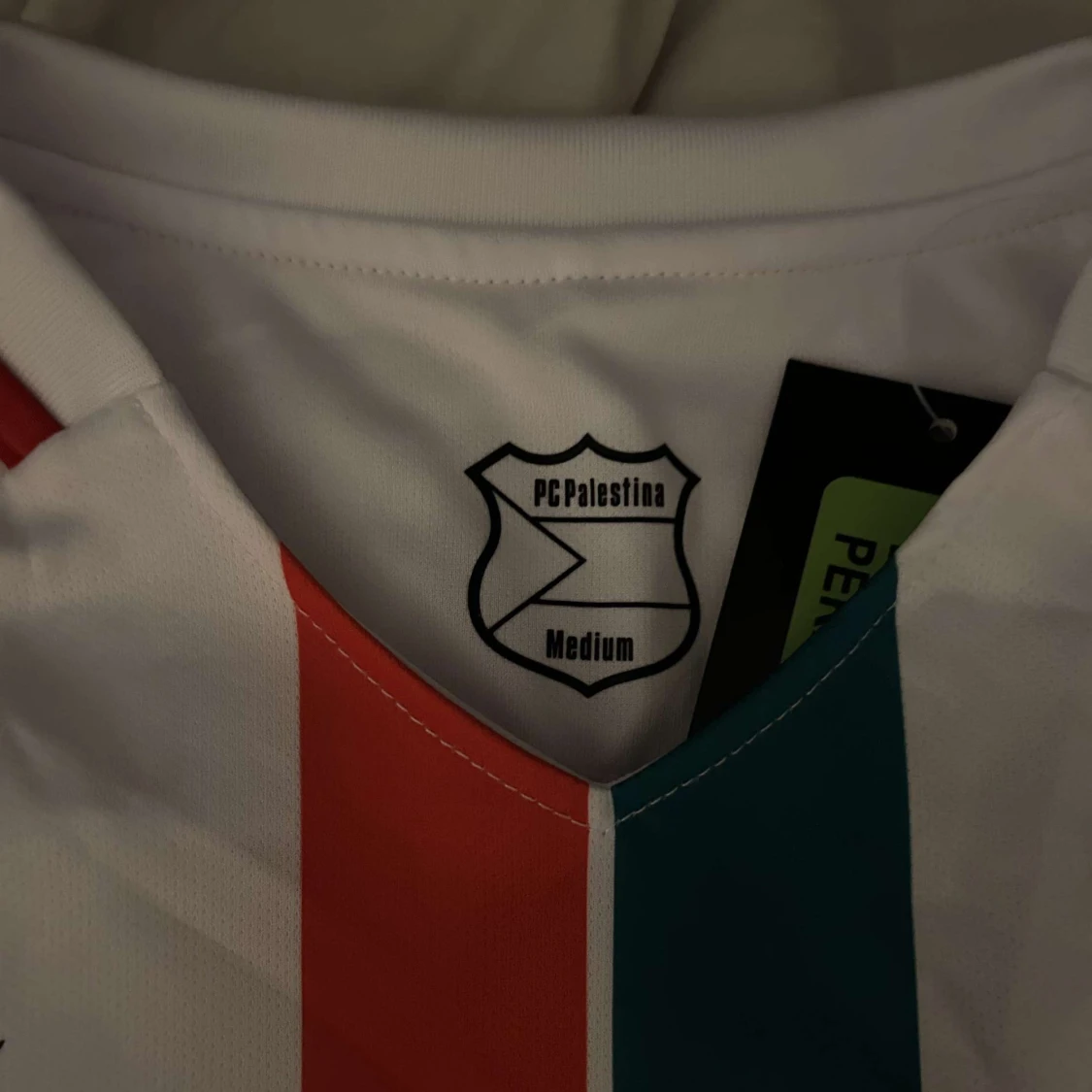 Vit fotbollströja från PC Palestina - 2